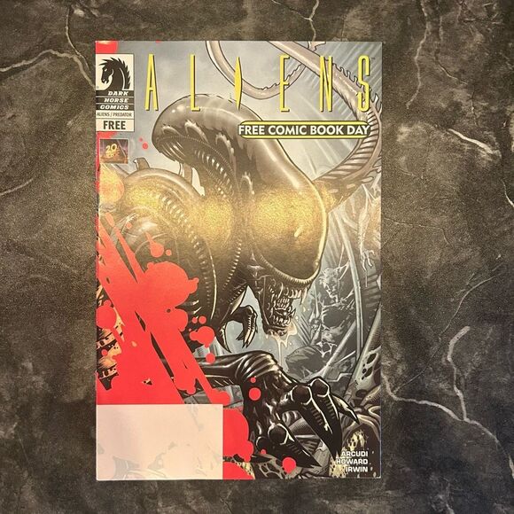 Marvel Comics bundle: Black Panther & Ms Marvel with Predator/Alien - Picture 4 of 9